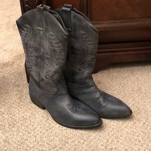 Wide calf Rampage Cowboy Boots